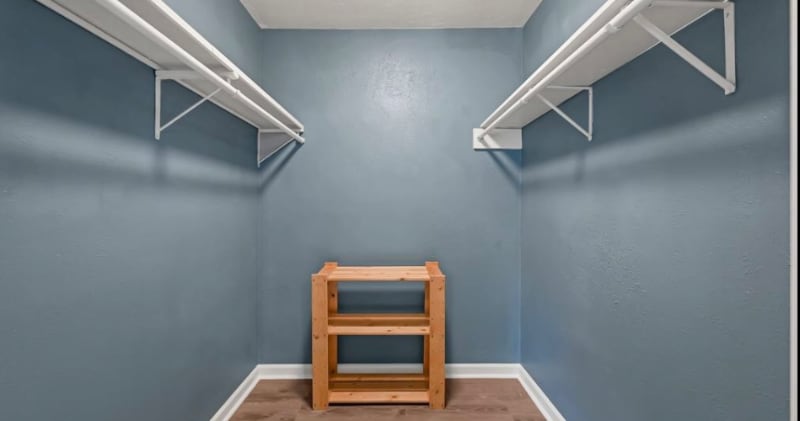 Building Photo - 2239 Fairgreen Dr