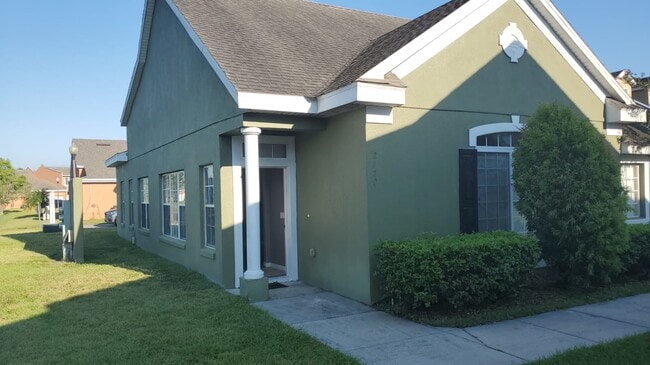 Building Photo - 2120 Island Walk Dr