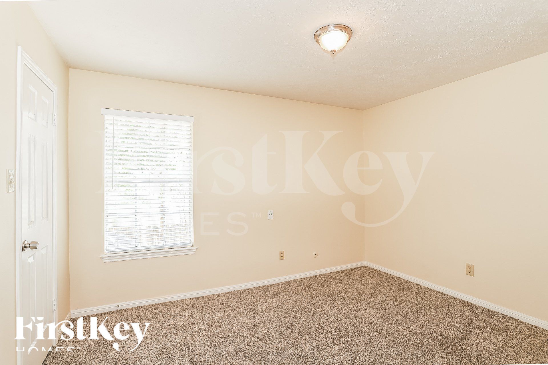 Building Photo - 20514 Hampshire Rocks Dr