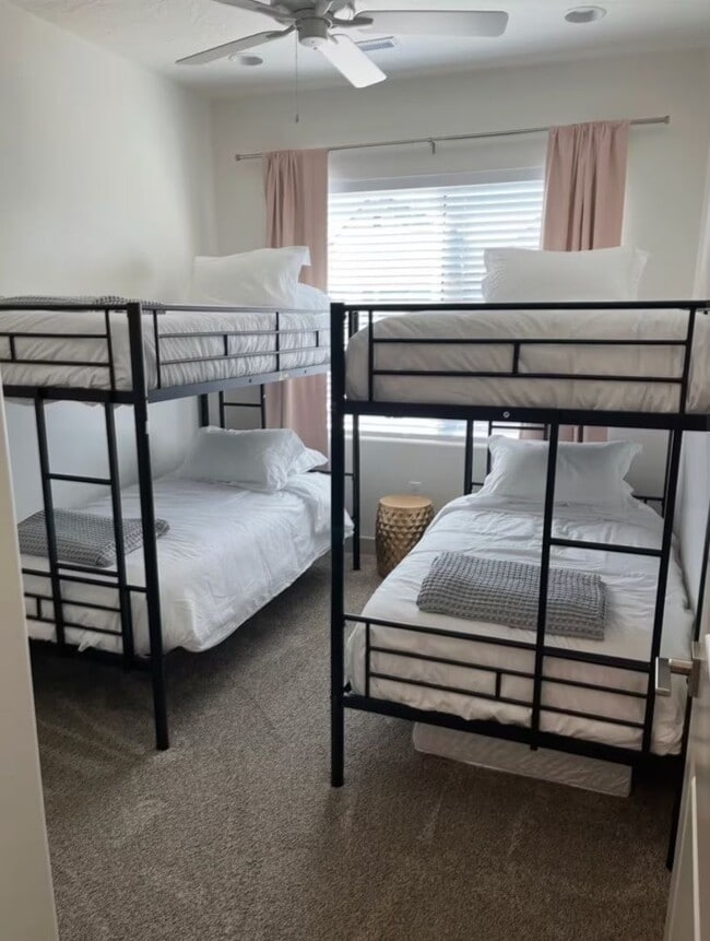 Building Photo - 960 Heritage Dr