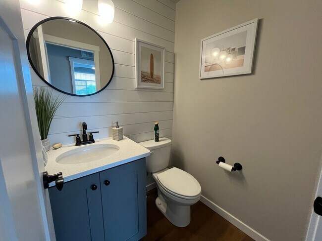Building Photo - Fantastic Home in Wellington