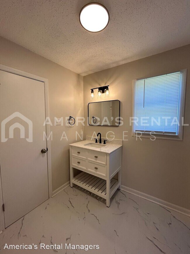 Building Photo - 4 br, 2 bath House - 2528 Hawksbury Lane