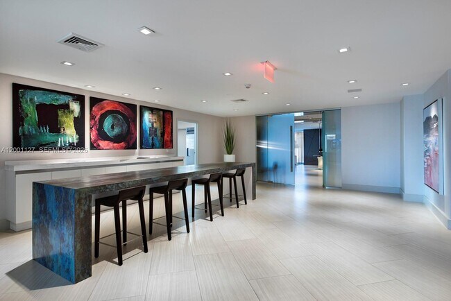 Building Photo - 300 Sunny Isles Blvd