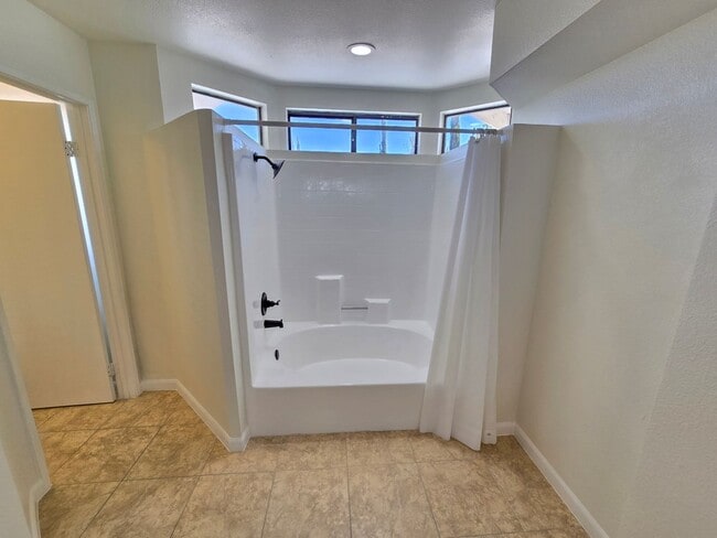 Building Photo - Spacious 4-Bedroom House for RENT/  Corner...