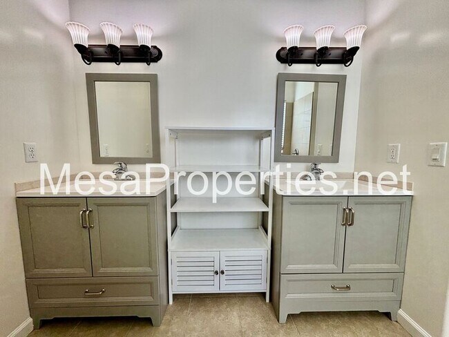 Building Photo - 6087 Elsinore Rd