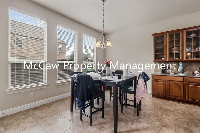 Building Photo - 2438 Sunderland Ln