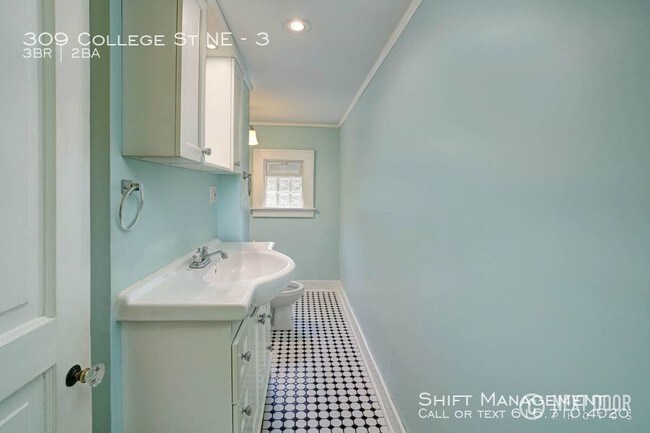 Building Photo - 309 College Ave NE