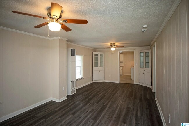 Building Photo - 1133 7th Ave