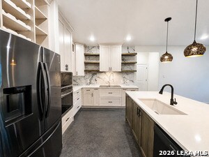 Building Photo - 656 Fawn Dr