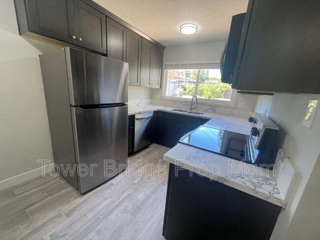 Building Photo - 8255 Oahu Dr