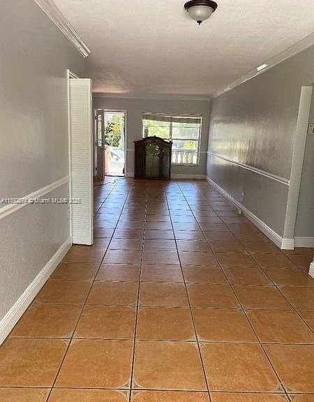 Building Photo - 2225 SW 21st Ter