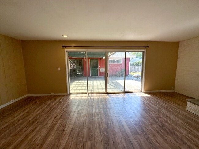 Building Photo - Cutest 3-Bedroom House with Covered Back Patio + Bonus Storage/Office!