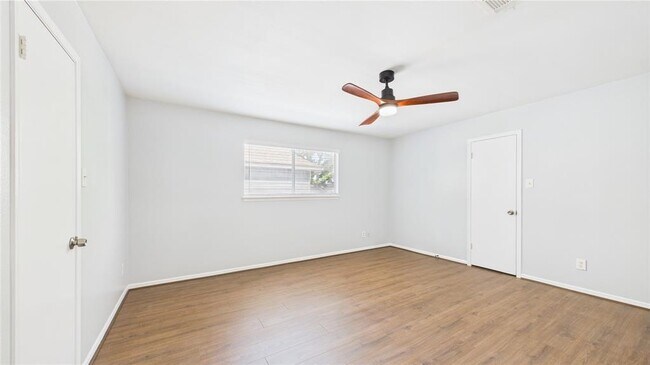 Building Photo - 1107 Verret Ln