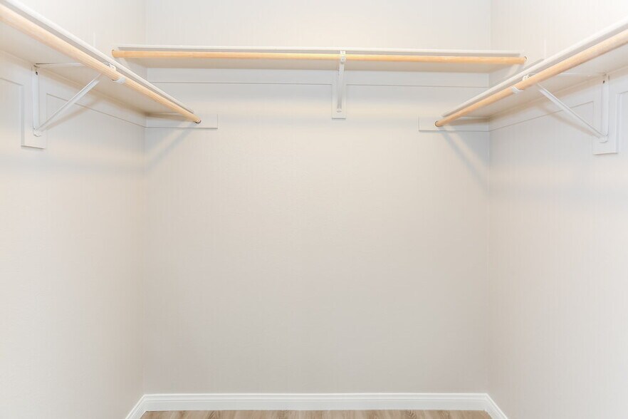 Building Photo - 1230 Maple Pines Ave