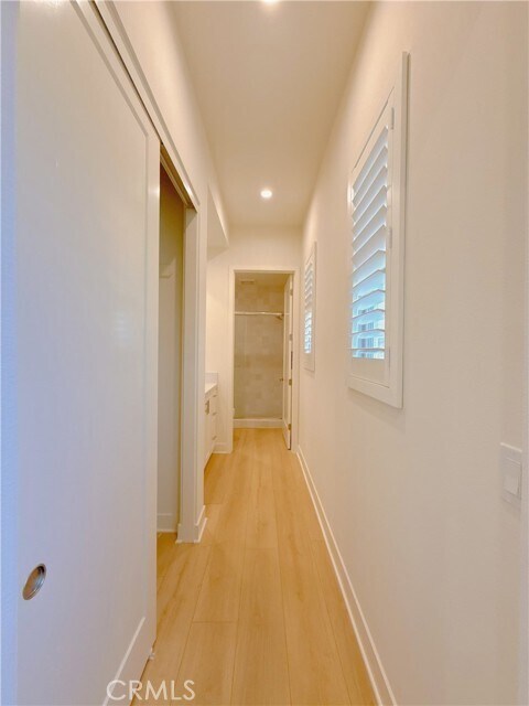 Building Photo - 104 Bright Star