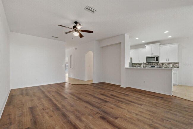 Building Photo - 12814 Cattail Shore Ln