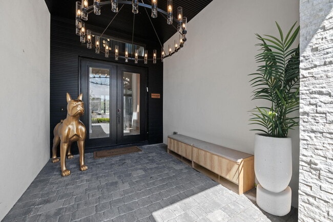 Building Photo - 5735 SW 104th Terrace