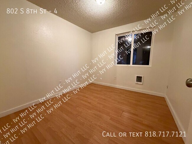 Building Photo - 802 S 8th St