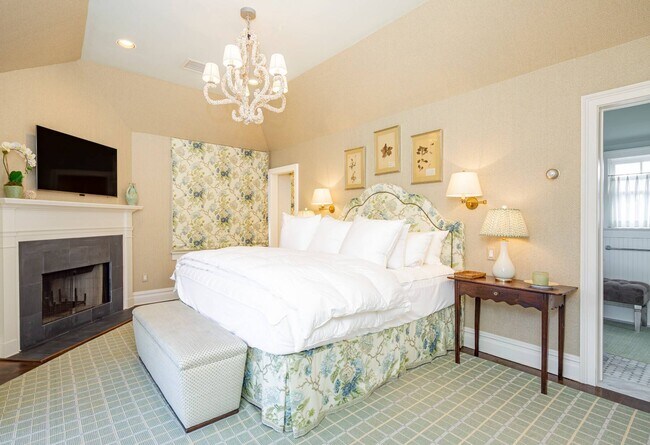 Building Photo - 63 Meadowmere Pl