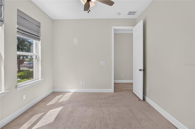 Building Photo - 15382 Arcadia Blf Lp