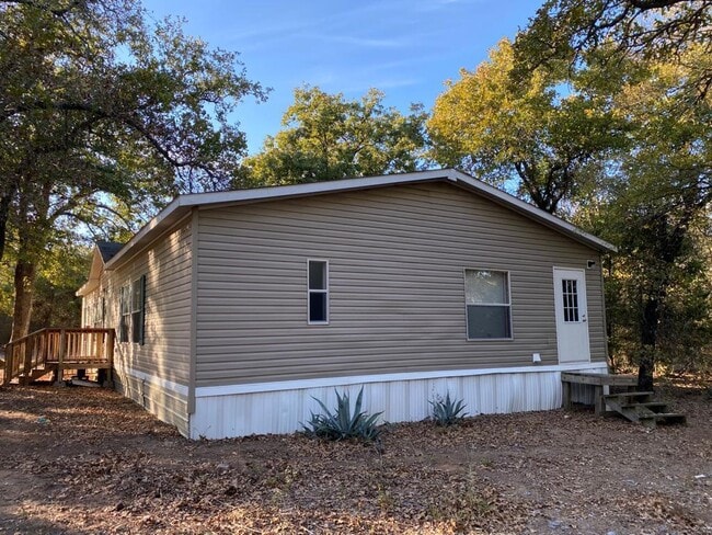 Building Photo - 8315 Burleson Manor Rd