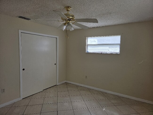Building Photo - 8140 Medford Dr
