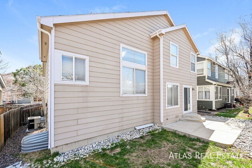 Building Photo - 1233 S Alton Ct
