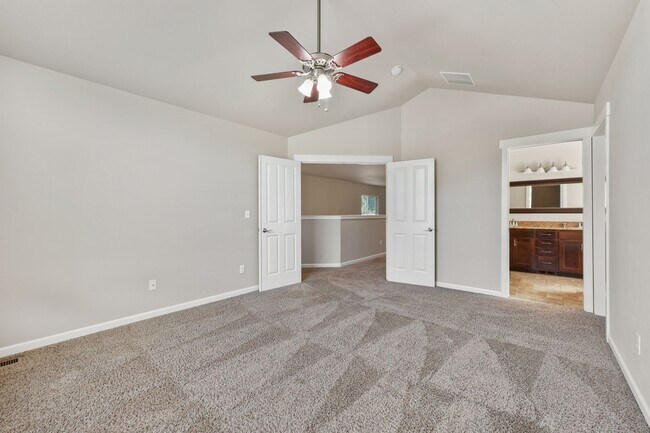 Building Photo - 4335 17th Way NE