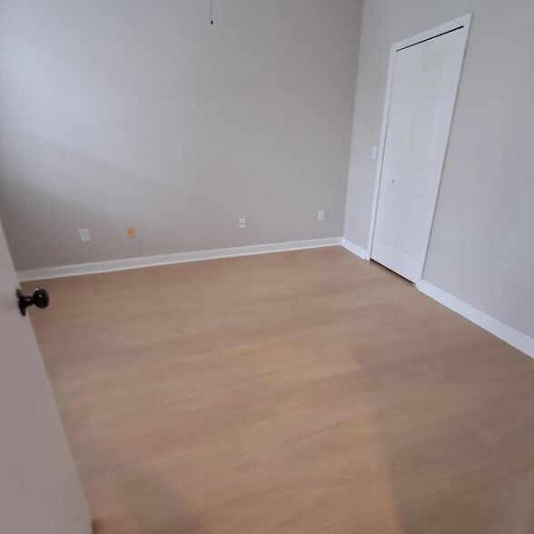 Building Photo - 3510 Shoma Dr