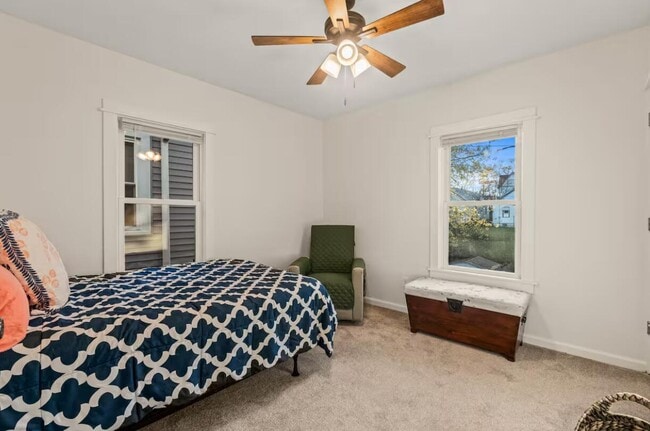 Building Photo - 2853 S Ellen St