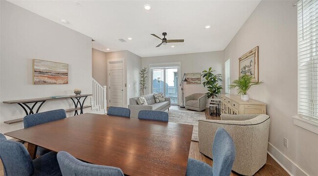 Building Photo - 512 Laurel Pk Dr