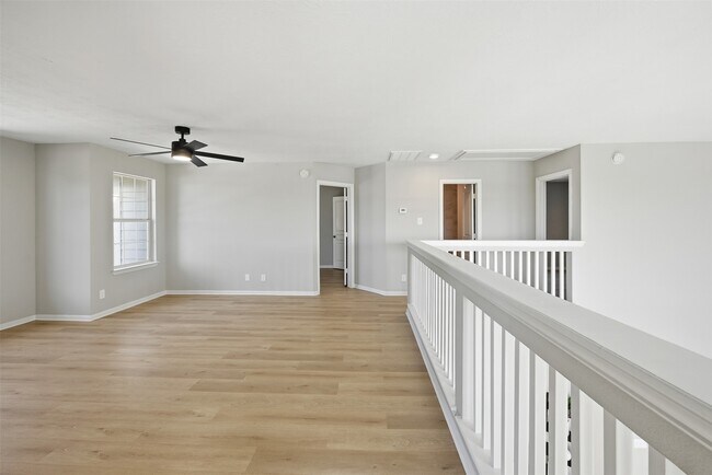 Building Photo - 10922 Woodwind Shadows Dr