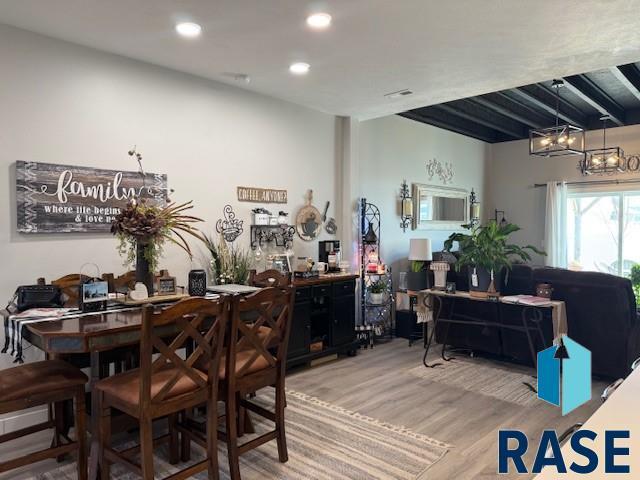 Building Photo - 4417 E Leubecher Pl