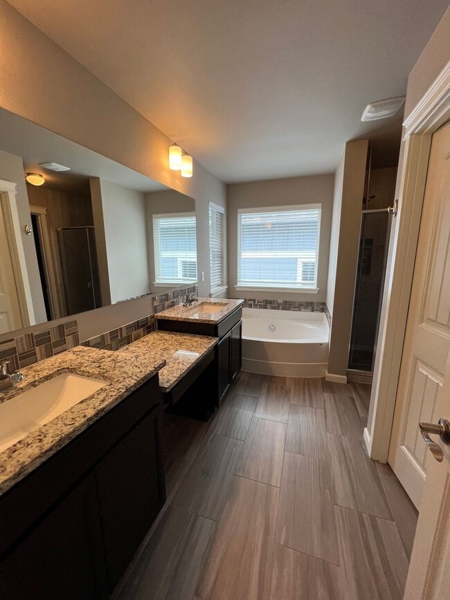 Building Photo - Quiet Luxury in a Forested Cul de Sac with...