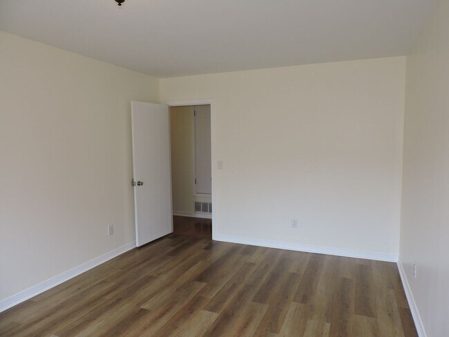 Building Photo - Nice home in Northeast Pensacola!