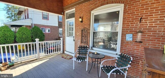 Building Photo - 16 Wildwood Ave