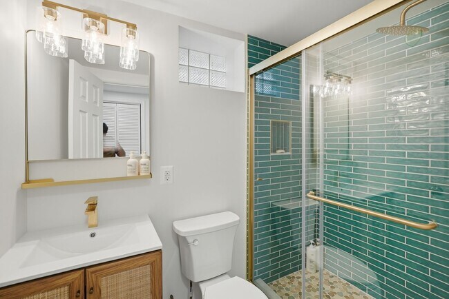 Building Photo - Michigan Park Townhome | 4 Bed | 2.5 Bath | 1,700 Sf | Fenced-in Front & Backyard w/ Deck