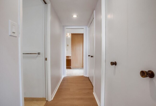 Building Photo - Modern Ocean View Home in La Jolla 4 Bed, 3 Bath