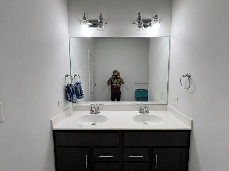 Building Photo - 4132 Orrs Town Ct