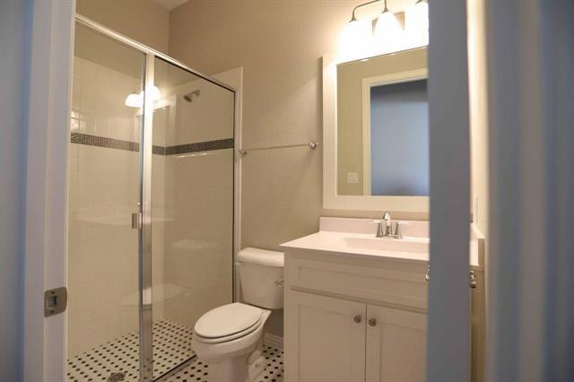 Building Photo - 4240 Brookstone Dr