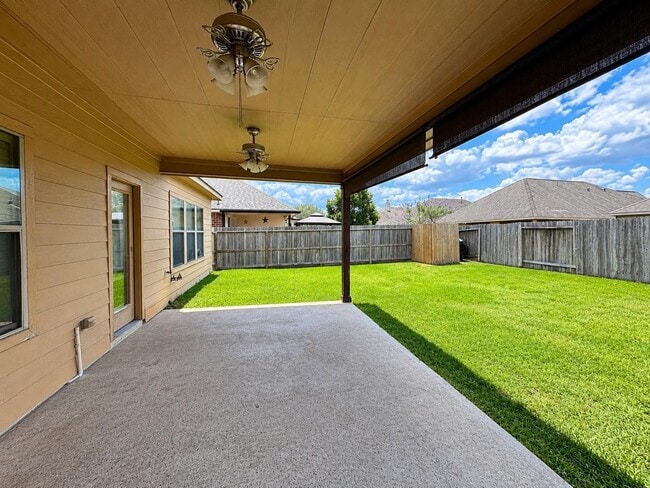 Building Photo - 28547 Lockeridge Springs Dr