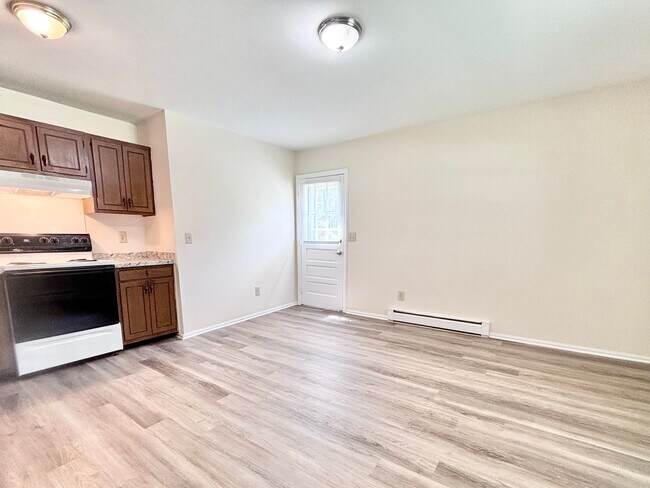 Building Photo - 609 Tipperary Dr