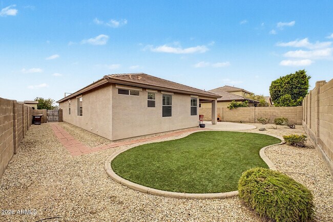 Building Photo - 7103 W Lone Tree Trail