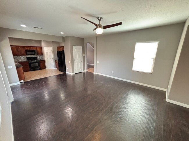 Building Photo - Gorgeous 3Bed/2.5Bath, 2-Story Home located in the Aliante Area- $500 Off Move In Fees