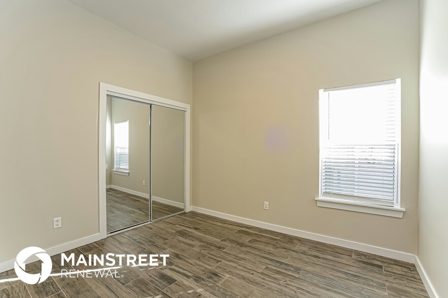 Building Photo - 11341 Paradise Out Ln