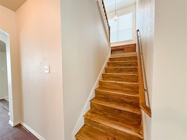Building Photo - 8014 Amesbury Ln
