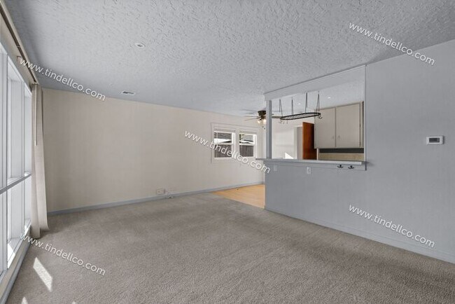 Building Photo - Charming 2-Bedroom Home with Fenced Yard in St. Johns - Pets Welcome!