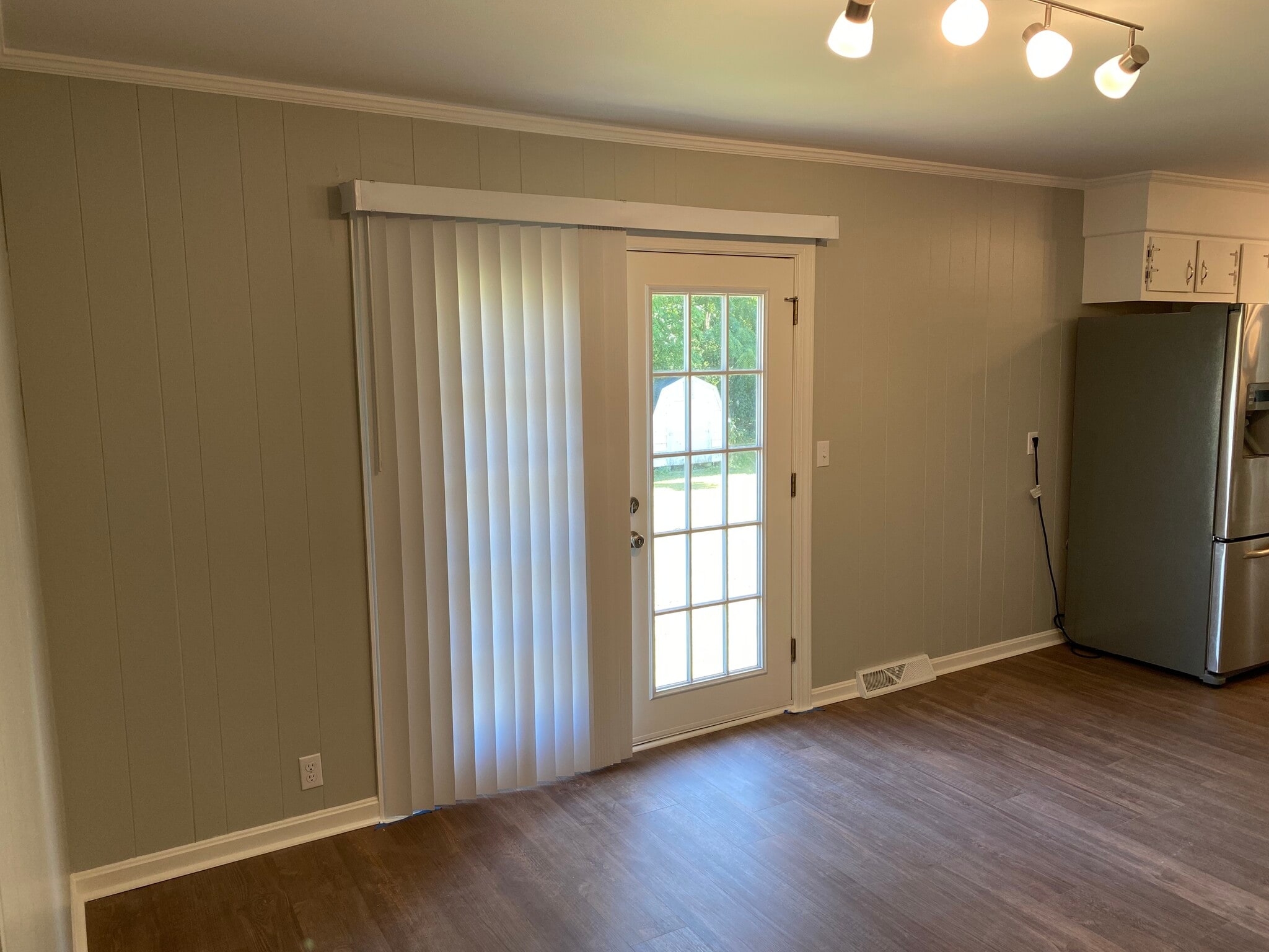 Dining area with door to backyarr - 504 Luther Rd