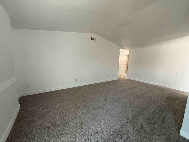 Building Photo - 8620 Tiogawoods Dr