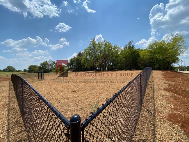 Building Photo - 1/2 Off Your First Full Months Rent - Luxury 3 Bedroom 2.5 Bath Townhome in Bullard, TX!